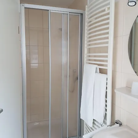 拉斯凯乐诺顿酒店 酒店 Nörten-Hardenberg