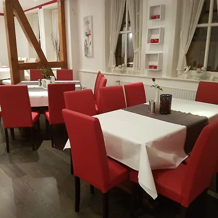 拉斯凯乐诺顿酒店 酒店