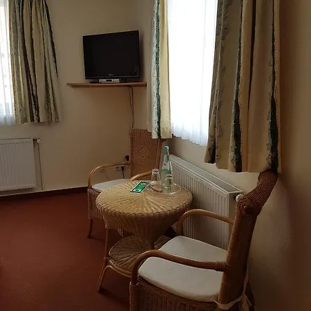 拉斯凯乐诺顿酒店 酒店 Nörten-Hardenberg